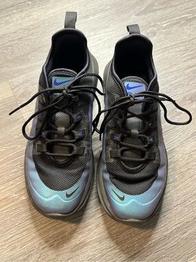 Nike Air Max Axis Black Blue Iridescent Running Shoes Kids Size 2Y AH5223-007